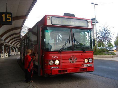 Автобус № 583 к станции пендельтога Märsta