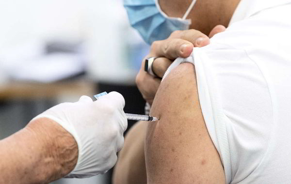 В Швеции сообщили о 260 предполагаемых погибших из-за прививок от COVID-19 