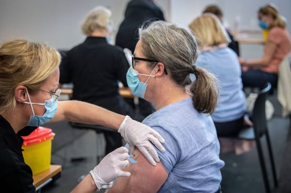 3 500 шведам не помогли прививки от коронавируса