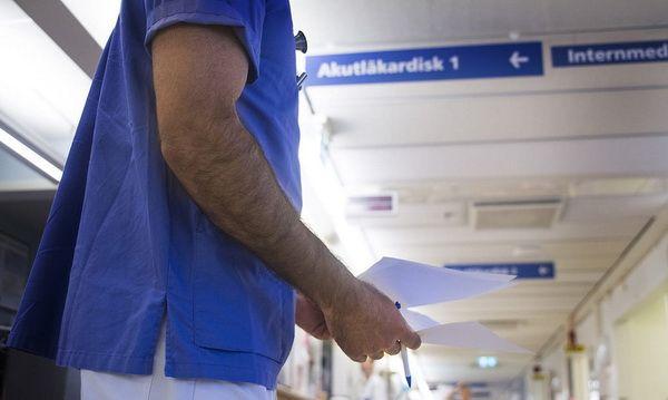 В Швеции врача уволили за сообщения в соцсети