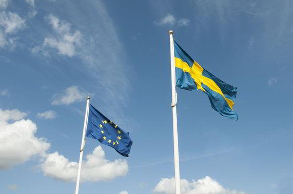 Шведам всё меньше нравится членство в Евросоюзе