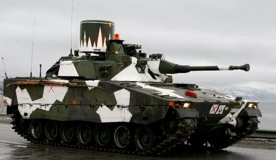 Швеция готова предоставить Чехии и Словакии боевые машины пехоты