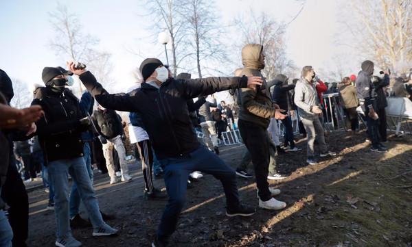 Беспорядки продолжаются в городах Швеции