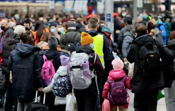 Небольшое пособие в Швеции вынуждает беженцев из Украины возвращаться домой