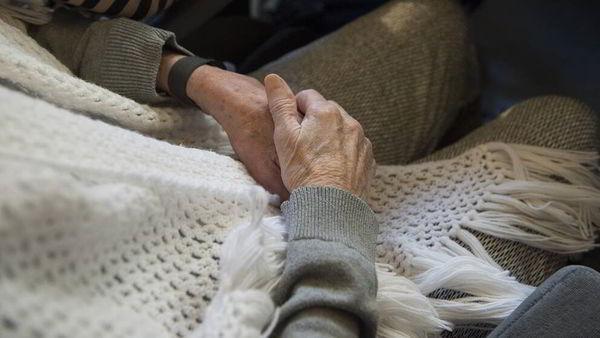 В Стокгольме коронавирусом заражён каждый третий дом престарелых