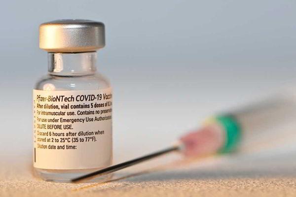 В Швеции умер человек после вакцинации от коронавируса