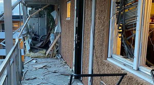 Взрыв в пригороде Стокгольма: «Моя дверь вылетела на несколько метров»