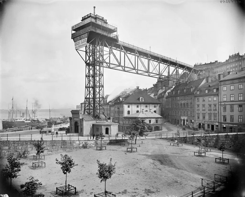 После многолетнего ремонта в Стокгольме открыли лифт Катарины