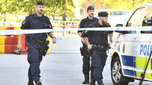 В Стокгольме сокращают число полицейских