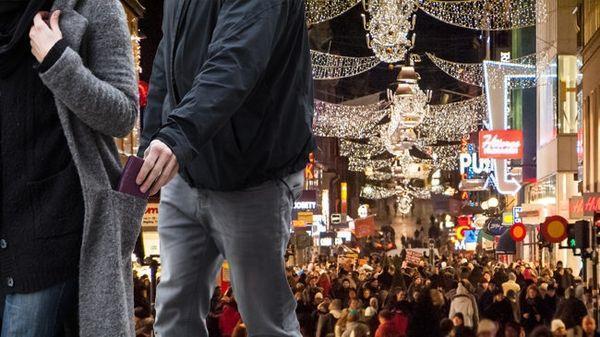 В праздники каждый день 100 человек становятся жертвами карманников - большинство в Стокгольме