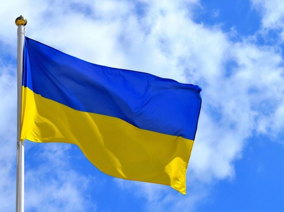В столице Швеции со здания посольства Литвы сорвали флаг Украины