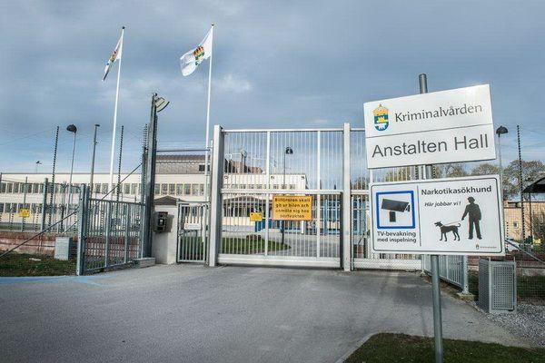 Шведская тюрьма не в силах исправить террориста Акилова