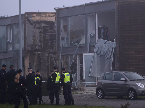 Мощный взрыв разрушил жилой дом в Уппсале