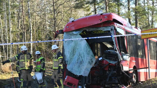 В Стокгольме в аварии с автобусом пострадали 20 человек