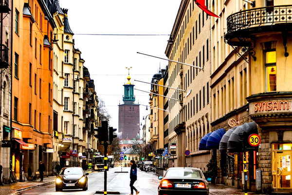 В центре Стокгольма запретят автомобили на ископаемом топливе