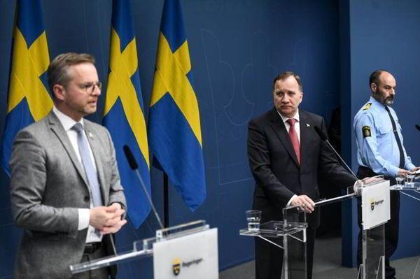 Швеция продлила запрет на въезд в королевство