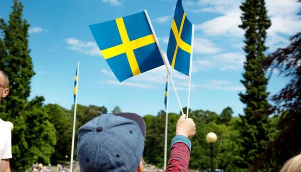 Шведам рекомендуют уезжать из страны