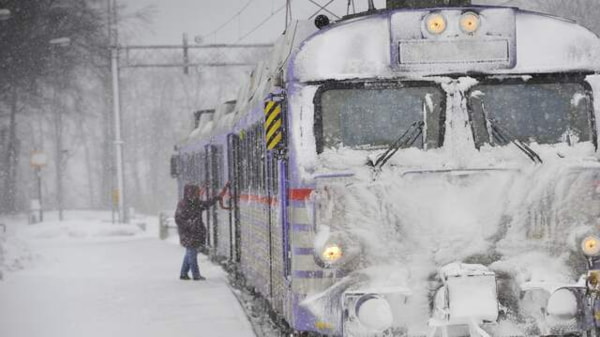 Из-за экстремальных морозов Швеция и Норвегия приостанавливают железнодорожное сообщение