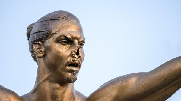 В Швеции выставили на продажу нос памятника Златану Ибрагимовичу