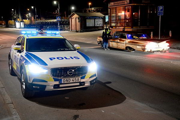 В Швеции введут штраф за громкую музыку в автомобилях