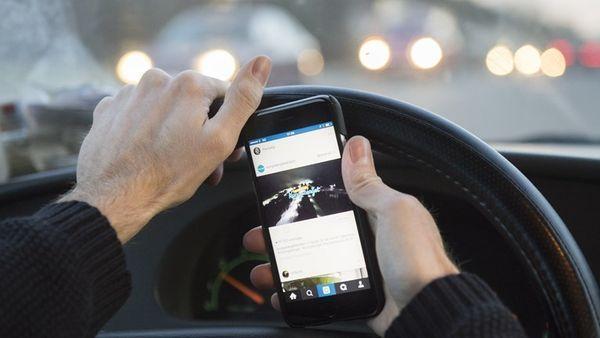 В Швеции взыскали 15 миллионов крон за пользование мобильниками за рулём