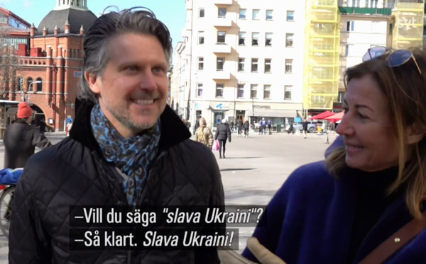 Шведов стали обучать украинскому националистическому лозунгу