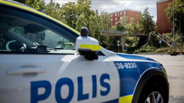 В Стокгольме в ходе мафиозной разборки огнестрельные ранения получили двое малолетних детей