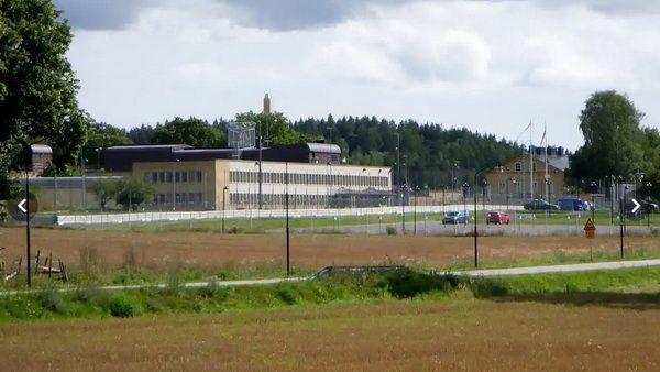 В шведской тюрьме скучно и плохо кормят