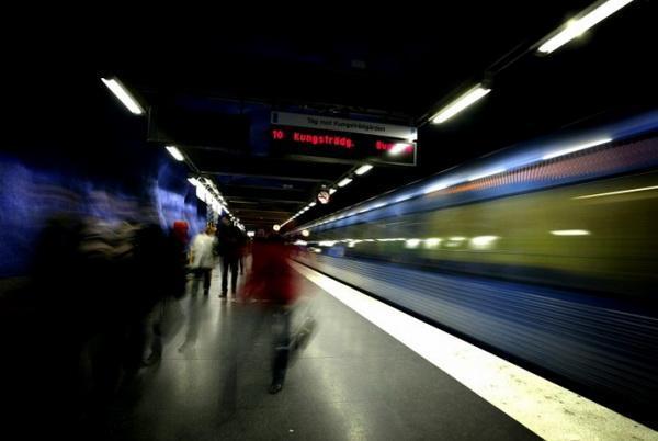 В Стокгольме пассажиры метро два часа не могли выйти из вагонов