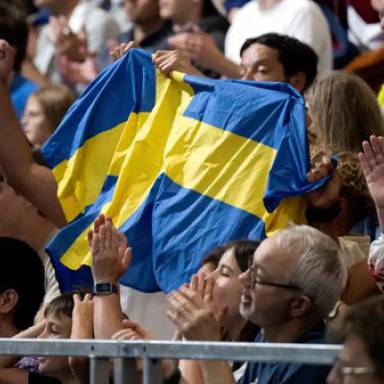 Шведские олимпийские болельщики боятся сине-жёлтых футболок