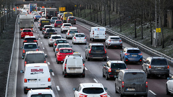 Экономический кризис впервые за 30 лет вынудил шведов меньше пользоваться автомобилями