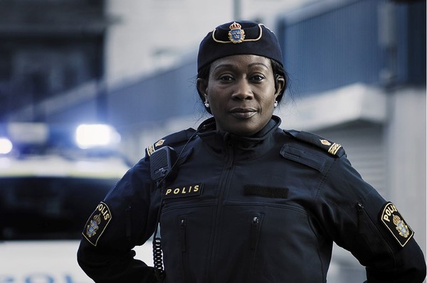 Швеции требуются полицейские-иностранцы