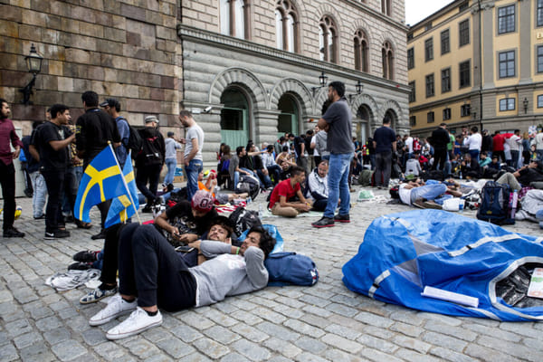 Из Швеции собираются депортировать 100 000 нелегалов