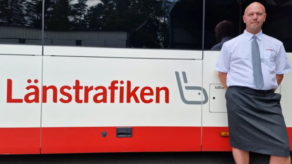 В Швеции водители автобусов вынуждены носить юбки