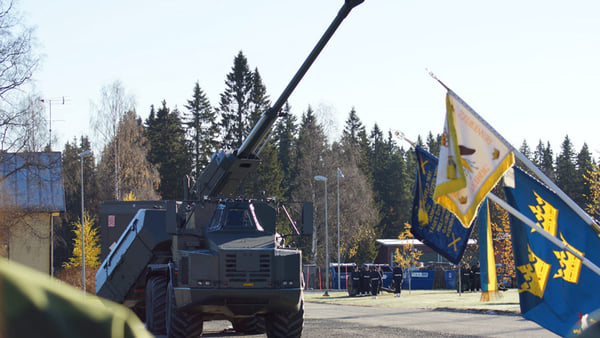 Шведские военные протестировали систему залпового огня для противодействия России