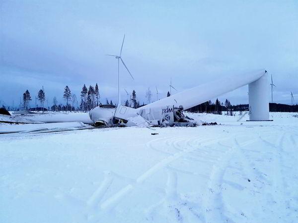 В Швеции, из-за поломки одного ветряка, остановили всю электростанцию