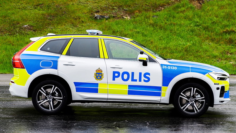 В Швеции представили новые полицейские автомобили